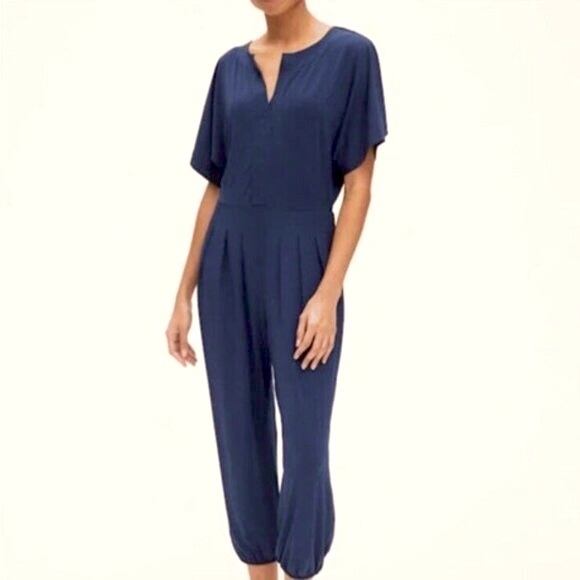 ❌SOLD❌NWT [Gap] Navy Blue Gathered Wide-Leg Bat Wing Jumpsuit Womens Medium/Tall - Picture 2 of 10